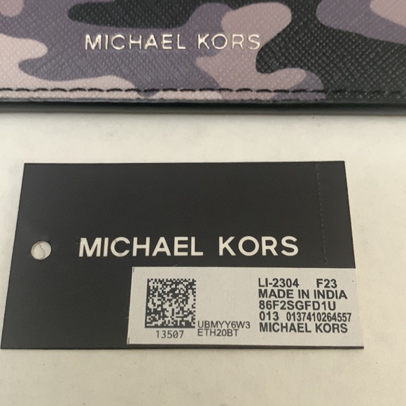 MICHAEL KORS Black Multi, Leather Card Case Wallet/NWT - Picture 8 of 12